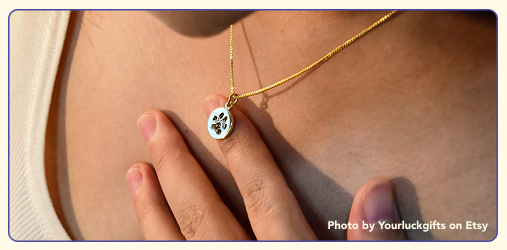 10 best gifts for dogs and dog lovers this holiday season. Custom paw jewlery